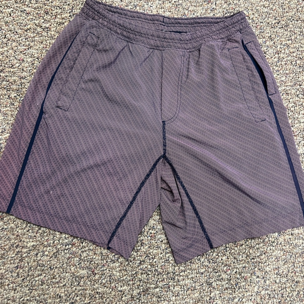 Men’s Lululemon shorts